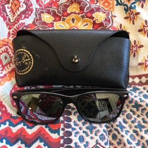 Ray Ban New Wayfarer Sunglasses